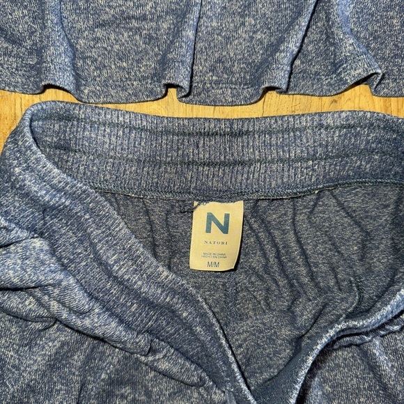 Natori • Pajama Set - Picture 7 of 9